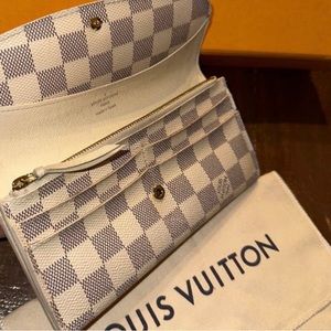 Louis Vuitton Damier Azur Emilie Wallet